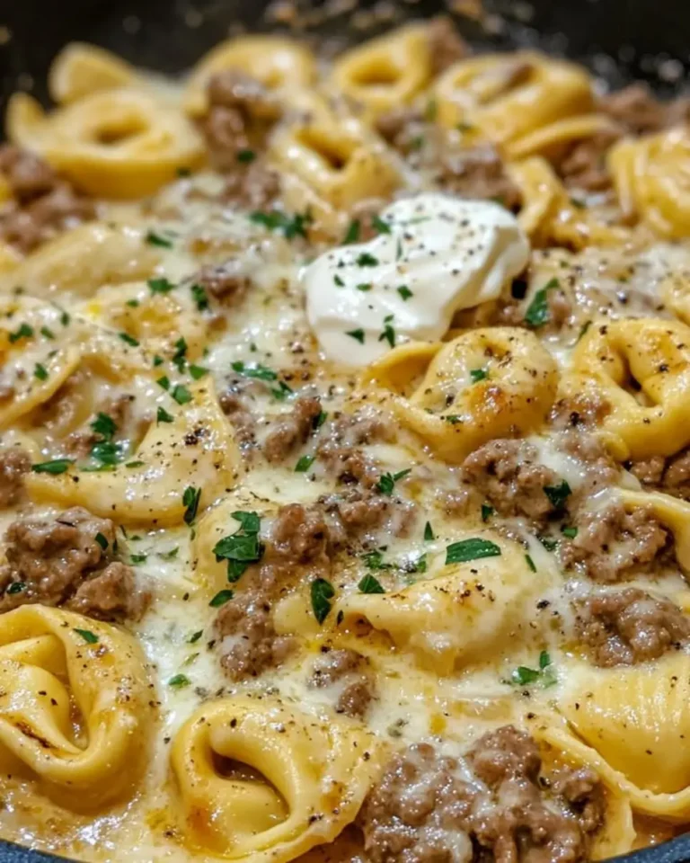 Craving comfort food? Elevate your Creamy Tortellini Stroganoff with Ground Beef! Get 5 simple tips for the perfect weeknight dinner. Learn more!