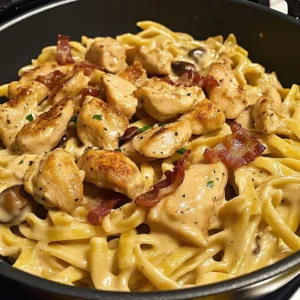 Love sweet-savory? Best Honey Chicken Pasta with Bacon & Herb Cream drizzles honey and crisp bacon over creamy pasta—Try.
