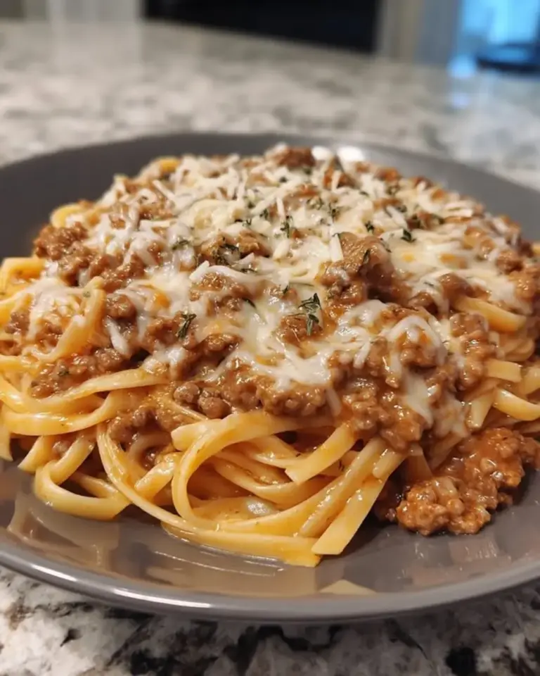 Creamy Tomato Garlic Linguine with Beef
